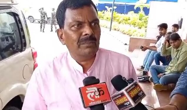 आजसू विधायक लंबोदर महतो ने की बेरमो अनुमंडल को जिला बनाने की मांग