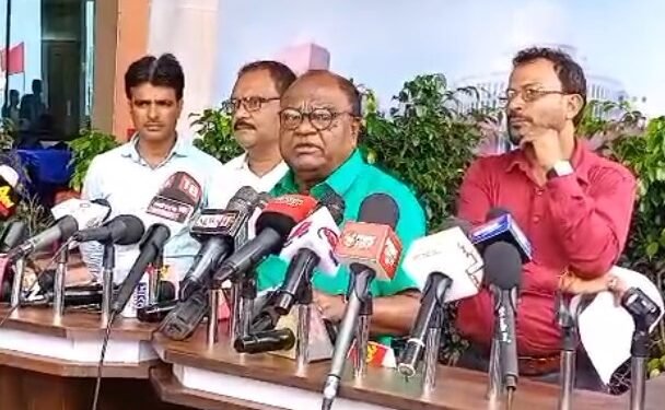 स्थानीय नीति पर लोबिन हेम्ब्रम ने फिर सरकार को घेरा, कहा- अभी तक नहीं हुआ लागू