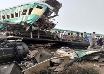 पाकिस्तान में दर्दनाक ट्रेन हादसा: हजारा एक्सप्रेस की 10 बोगियां पटरी से उतरी, 25 यात्रियों की मौत, 150 से अधिक घायल