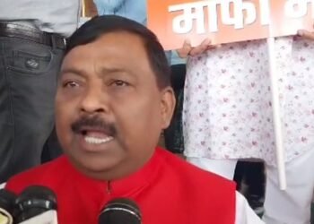 BJP MLA शशि भूषण मेहता ने इरफान अंसारी को दी धमकी, कहा- कान पकड़कर मांगे माफी, नहीं तो नहीं तो पटक- पटककर मारेंगे