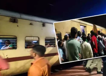 जम्मूतवी एक्सप्रेस में झारखंड के बरवाडीह और लातेहार स्टेशन के बीच डकैती और लूटपाट