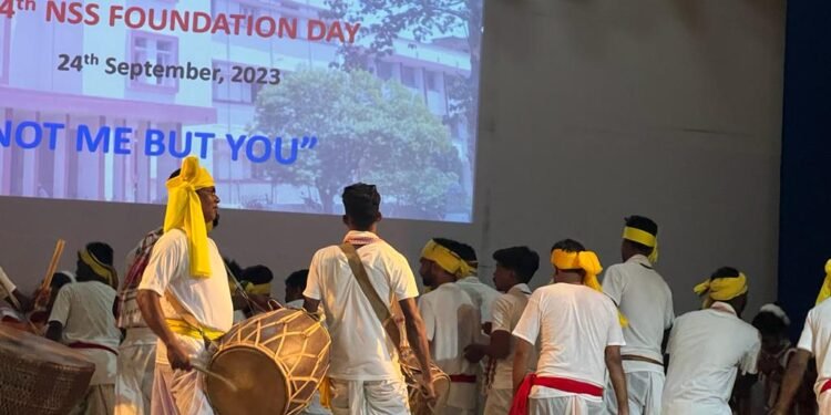 एनएसएस युवाओं को सामुदायिक सेवा के लिए उन्मुख करता है: डॉ तपन कुमार शांडिल्य