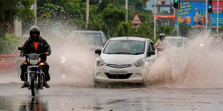 Weather Alert : राज्य के कई हिस्सों में बारिश की संभावना, येलो अलर्ट जारी