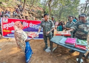 बूढ़ा पहाड़ की बदल रही फिजा, भय की जगह सरकार के प्रति विश्वास ग्रामीणों को बना रहा सबल