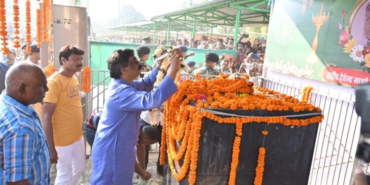 मुख्यमंत्री हेमन्त सोरेन  शहीद देवेंद्र माझी के 29वें शहादत दिवस पर आयोजित श्रद्धांजलि सभा में सम्मिलित हुए