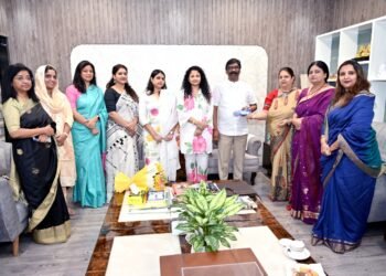 मुख्यमंत्री हेमन्त सोरेन एवं श्रीमती कल्पना सोरेन से जेसोवा के प्रतिनिधिमंडल ने मुलाकात की