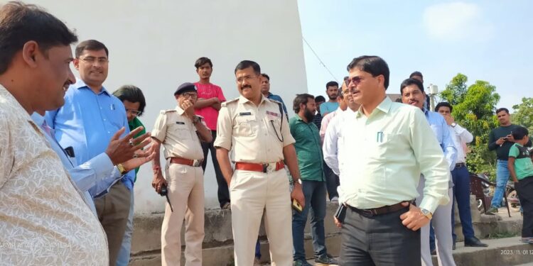छठ पर्व 2023 के मद्देनजर उपायुक्त एवं पुलिस विभिन्न घाटों का किया निरीक्षण