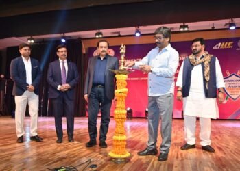 मुख्यमंत्री हेमन्त सोरेन वीमेंस एशियन चैंपियंस ट्रॉफी में हिस्सा लेने वाले खिलाड़ियों के सम्मान में आयोजित कार्यक्रम में हुए शामिल