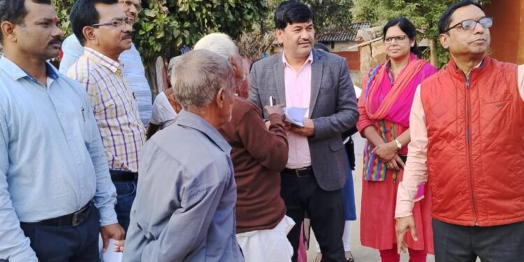 आदिम जनजातियों, अति बुजुर्ग लोगों, दिव्यांगों, गृह विहीन लोगों के पंजीकरण हेतु चलेगा एक सप्ताह अभियान