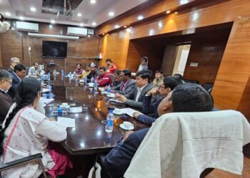 मुख्य निर्वाचन पदाधिकारी श्री के. रवि कुमार ने राज्य के अंतर्गत कार्यरत मान्यता प्राप्त राजनीतिक दलों के प्रतिनिधियों के साथ बैठक