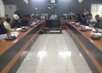 गढ़वा : “विकसित भारत संकल्प यात्रा” एवं “आपकी योजना आपकी सरकार आपकी द्वार” कार्यक्रम को लेकर उपायुक्त ने किया समीक्षा बैठक, दिए आवश्यक निर्देश