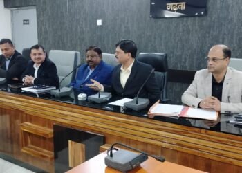 गढ़वा : शहीद नीलांबर पीतांबर उत्तर कोयल परियोजना के अवशेष कार्य को पूर्ण करने हेतु बैठक कर की गई समीक्षा