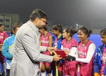 FIH हॉकी ओलिंपिक क्वालीफायर के लिए झारखंड आयी भारतीय महिला हॉकी टीम आज खूंटी पहुंची