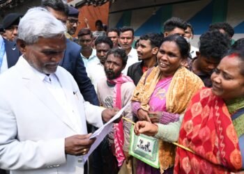 मुख्यमंत्री चम्पाई सोरेन ने पैत्रिक गांव जिलिंगगोड़ा में लोगों की सुनी परेशानी, त्वरित और यथोचित निराकरण का दिया भरोसा