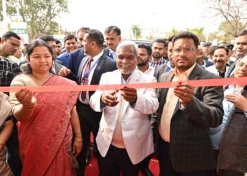 सरायकेला- खरसावां : मुख्यमंत्री ने खरकई नदी पर मरीन ड्राइव का किया शिलान्यास, नगर भवन का हुआ उद्घाटन