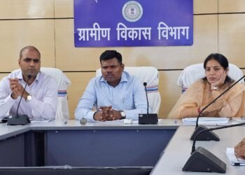 मनरेगा के तहत संचालित विभिन्न योजनाओं की गई समीक्षा, अब तक की उपलब्धियों की ली जानकारी