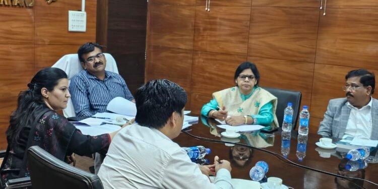 लोक सभा आम चुनाव 2024 एवं 31-गांडेय विधानसभा उप-चुनाव के बाबत मान्यता प्राप्त राजनैतिक दलों के लिए आयोजित कार्यशाला सम्पन्न