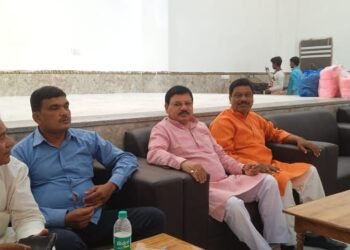 आज दिनांक 27 03 2024 को शेखपुरा स्थित निजी सभागार में एनडीए गठबंधन दाल की एक बैठक आहूत की गई