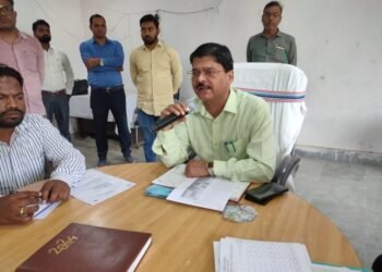 जिला निर्वाचन पदाधिकारी-सह-उपायुक्त ने गढ़वा एवं डण्डा प्रखंड का किया दौरा, लोकसभा आम निर्वाचन 2024 की तैयारी से जुड़े कार्यों का किया समीक्षा