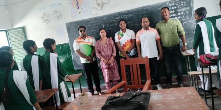 लोकसभा आम निर्वाचन 2024 के मद्देनजर डिस्ट्रिक्ट आइकन गढ़वा ओम प्रकाश गुप्ता, प्रियंका कुमारी, किशोर कुणाल के द्वारा मतदाता जागरूकता अभियान चलाया गया