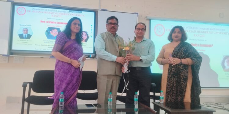 रांची – आत्मविश्वास के साथ पढ़ने और अच्छी लेखन शैली को आत्मसात करें। Dr तपन कुमार शांडिल्य