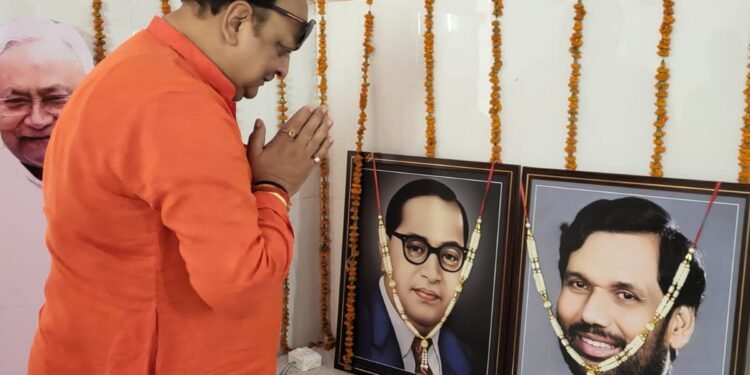 राष्ट्रीय लोक जनतांत्रिक गठबंधन के लोक जनशक्ति पार्टी (R) के झारखंड प्रदेश के प्रदेश अध्यक्ष वीरेंद्र प्रधान के नेतृत्व में झारखंड में 14 लोकसभा चुनाव