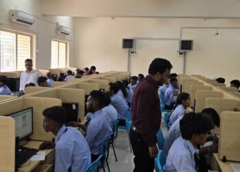 डीएसपीएमयू में आज एनवायरमेंटल  स्टडीज और अंडरस्टैंडिंग इंडिया की कंप्यूटर बेस्ड परीक्षा शुरू