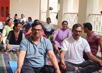 डीएसपीएमयू में अंतर्राष्ट्रीय योग दिवस का आयोजन, मन की शांति के लिए सबसे बढ़िया साधन योग है – Dr तपन कुमार शांडिल्य।