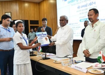 मुख्यमंत्री चम्पाई सोरेन ने प्रेझा फाउंडेशन द्वारा संचालित कल्याण गुरुकुल एवं कौशल कॉलेज के  छात्र- छात्राओं को सौंपा  नियुक्ति पत्र