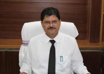 गढ़वा : सभी प्रखण्ड-सह-अंचल मुख्यालय में विशेष राजस्व शिविर आयोजित करने के उपायुक्त ने दिए निर्देश