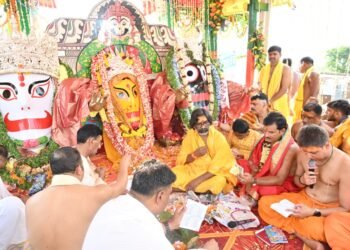 मुख्यमंत्री हेमन्त सोरेन ऐतिहासिक जगन्नाथपुर रथयात्रा महोत्सव के अवसर पर आयोजित पूजन-अनुष्ठान कार्यक्रम में हुए सम्मिलित