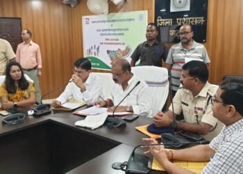 गढ़वा : गढ़वा में 13 प्रखंड कार्यक्रम पदाधिकारियों को मिला नियुक्ति पत्र, 20 लाभुकों को मुख्यमंत्री रोजगार सृजन योजना का लाभ