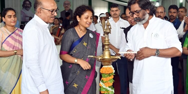 मुख्यमंत्री ने राज्यवासियों से कहा – पर्यावरण संतुलन के लिए हम सभी कदम से कदम मिलाकर चलें