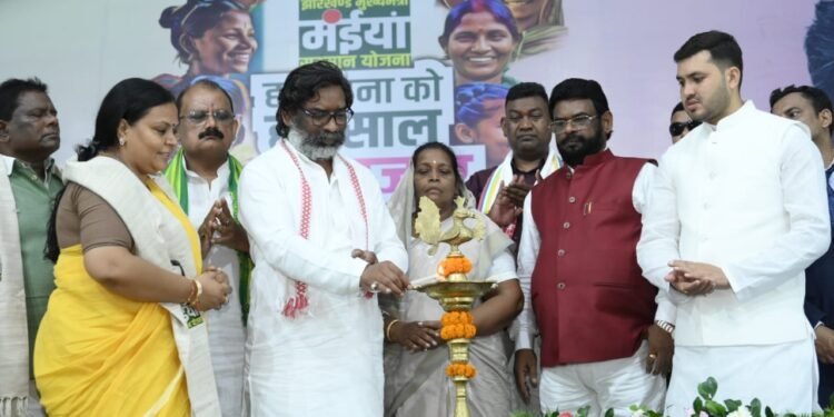 मुख्यमंत्री ने कहा- राज्य के विकास में हर व्यक्ति की भागीदारी सुनिश्चित करने के उद्देश्य से कर रहे हैं काम