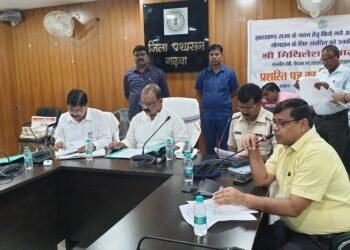 गढ़वा : माननीय मंत्री द्वारा झारखंड आंदोलनकारियों को किया गया सम्मानित