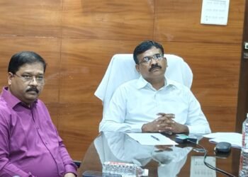 मुख्य निर्वाचन पदाधिकारी ने सभी उप निर्वाचन पदाधिकारियों के साथ की समीक्षा बैठक