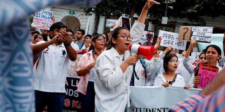 आर.जी. कर अस्पताल में डॉक्टरों की हड़ताल: राष्ट्रपति और प्रधानमंत्री से हस्तक्षेप की मांग