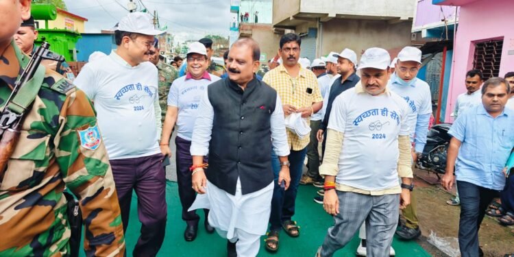 गढ़वा : “स्वच्छता ही सेवा” अभियान का भव्य शुभारंभ: झारखंड में स्वच्छता की नई लहर