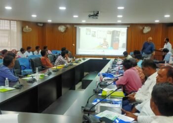 गढ़वा: स्वच्छ भारत मिशन: ग्रामीण शहरी अभिसरण पर जिला स्तरीय कार्यशाला का आयोजन