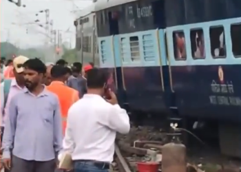 जबलपुर में बड़ा ट्रेन हादसा: सोमनाथ एक्सप्रेस की दो बोगियां पटरी से उतरीं