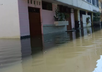 साहिबगंज में गंगा का उफान: जनजीवन प्रभावित, ट्रेनें रद्द