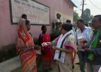 डायरिया का कहर: देवलटांड़ गांव में स्वास्थ्य सेवाओं की कमी