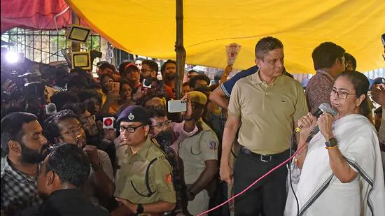 ममता बनर्जी और डॉक्टरों की ऐतिहासिक भिड़ंत: सुरक्षा और सुधार की जंग