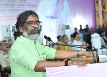 मुख्यमंत्री हेमन्त सोरेन ने दक्षिणी छोटानागपुर प्रमंडल की 704927 लाभुकों के खाते में डीबीटी के माध्यम से सम्मान राशि का हस्तांतरण किया