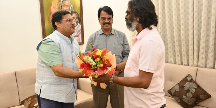 मुख्यमंत्री हेमन्त सोरेन को राष्ट्रीय कृषि उच्चतर प्रसंस्करण संस्थान के शताब्दी समारोह में आमंत्रण