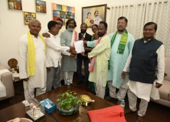 मुख्यमंत्री हेमन्त सोरेन से झारखंड आंदोलनकारी संघर्ष मोर्चा की मुलाकात: आंदोलनकारियों के सम्मान और अधिकारों पर चर्चा