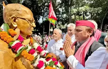 लखनऊ में बड़ी टक्कर: योगी-अखिलेश का सामना