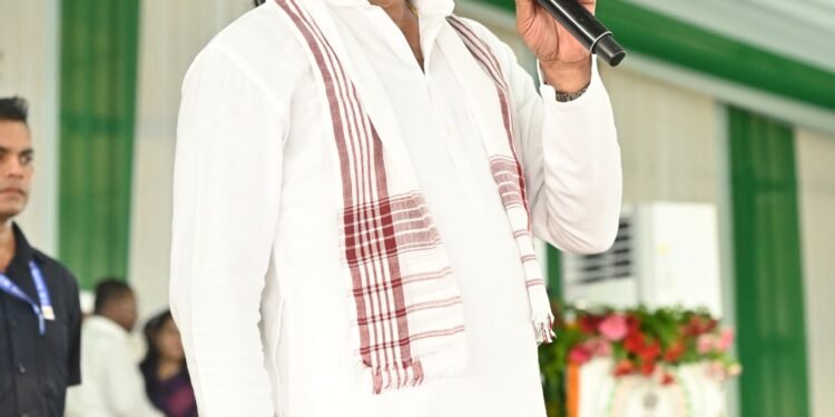 बोकारो: मुख्यमंत्री हेमन्त सोरेन ने 50 विकास योजनाओं का किया शिलान्यास और उद्घाटन