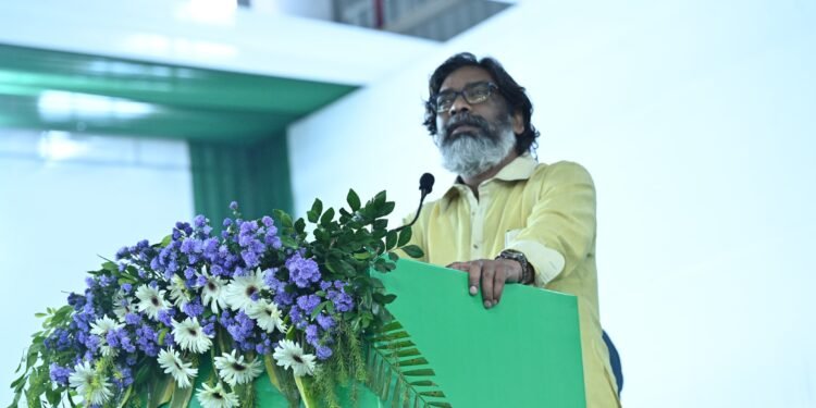 मुख्यमंत्री श्री हेमन्त सोरेन ने रांची के सुकुरहुटू में ट्रांसपोर्ट नगर फेज -1 का किया उद्घाटन, फेज -2 की रखी आधारशिला