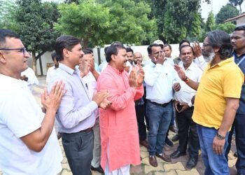 मुख्यमंत्री हेमन्त सोरेन से मुलाकात: कर्मचारी संघों ने जताया आभार, रखीं नई मांगें